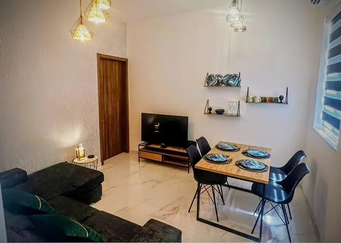 Apartman 1bed Maisonette In Bugibba Square By Homely *