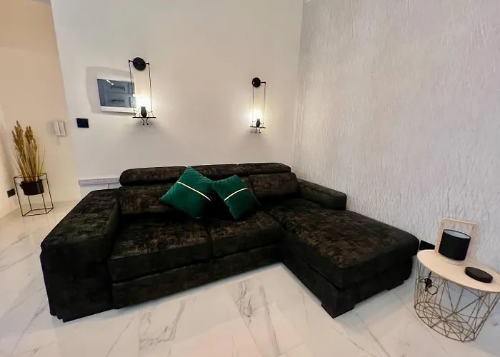 Apartman 1bed Maisonette In Bugibba Square By Homely San Pawl il-Baħar