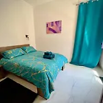 1bed Maisonette In Bugibba Square By Homely Appartement San Pawl il-Baħar