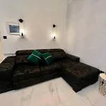 Appartement 1bed Maisonette In Bugibba Square By Homely San Pawl il-Baħar