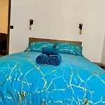 Appartement 1bed Maisonette In Bugibba Square By Homely