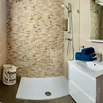 1bed Maisonette In Bugibba Square By Homely Appartement San Pawl il-Baħar