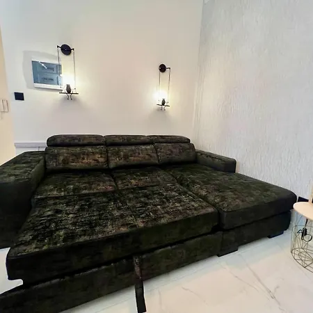 1bed Maisonette In Bugibba Square By Homely 公寓 圣保罗湾城